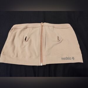 Medela Hands Free Pumping Bustier Expressing Pumping Bra Large